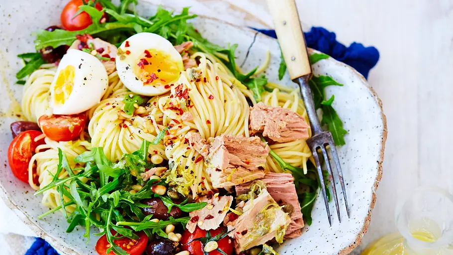 Spaghettini à la niçoise Rezept - Foto: LECKER @ Bauer Media Group Spaghettini à la niçoise Rezept - Foto: LECKER @ Bauer Media Group