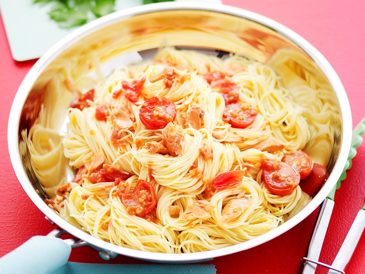 Spaghettini mit Thunfisch und Kirschtomaten Rezept