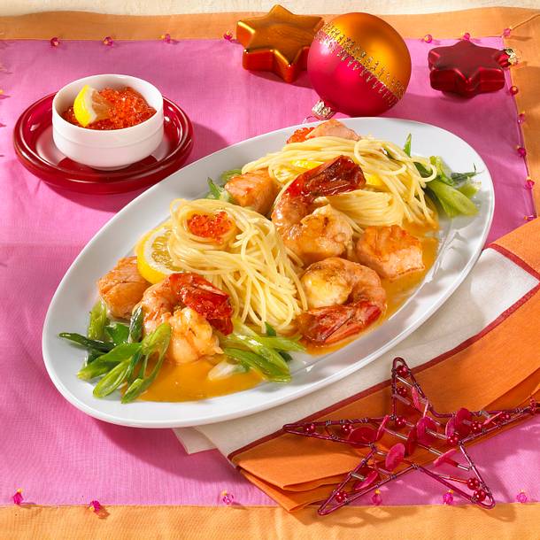 Spaghettini zu Lachs in Proseccosoße Rezept Spaghettini zu Lachs in Proseccosoße Rezept