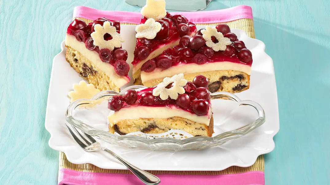 Spanische Kirsch-Marzipantorte Rezept - Foto: LECKER @ Bauer Media Group Spanische Kirsch-Marzipantorte Rezept - Foto: LECKER @ Bauer Media Group