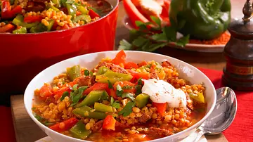 Spanische Linsensuppe mit Chorizo und Paprika Rezept - Foto: LECKER @ Bauer Media Group Spanische Linsensuppe mit Chorizo und Paprika Rezept - Foto: LECKER @ Bauer Media Group