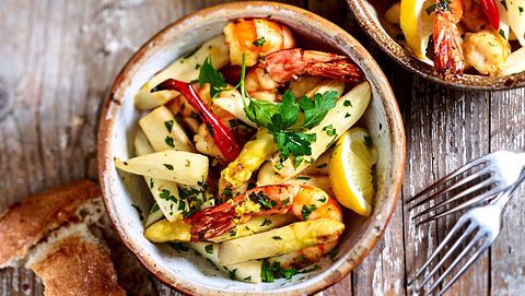 Spargel-Garnelen-Pfanne Quell der Vitalität Rezept - Foto: House of Food / Bauer Food Experts KG