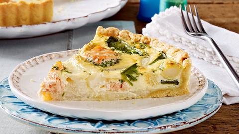 Spargel-Lachs-Quiche Rezept - Foto: House of Food / Bauer Food Experts KG