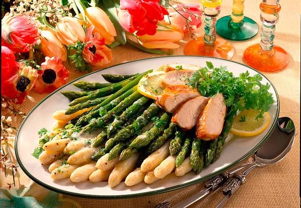 Spargel mit Kerbelbutter Rezept Spargel mit Kerbelbutter Rezept