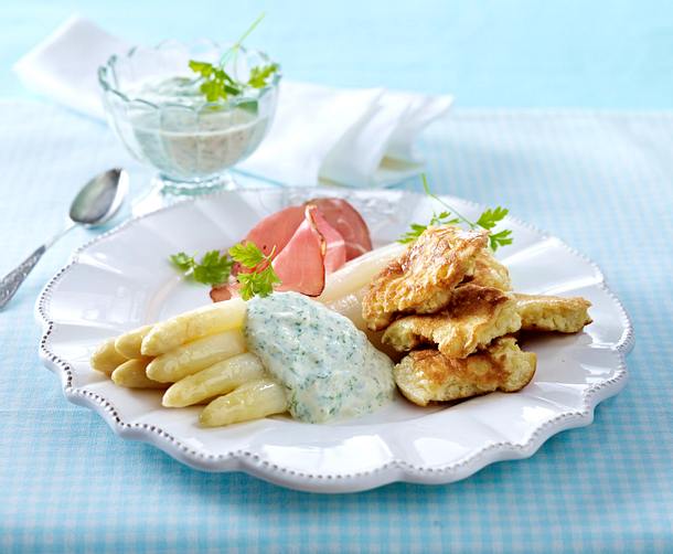 Spargel mit Kratzete zu Schwarzwälder Schinken und Kerbelsoße Rezept Spargel mit Kratzete zu Schwarzwälder Schinken und Kerbelsoße Rezept