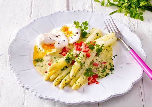 Spargel mit Kräuter-Bernaise Rezept