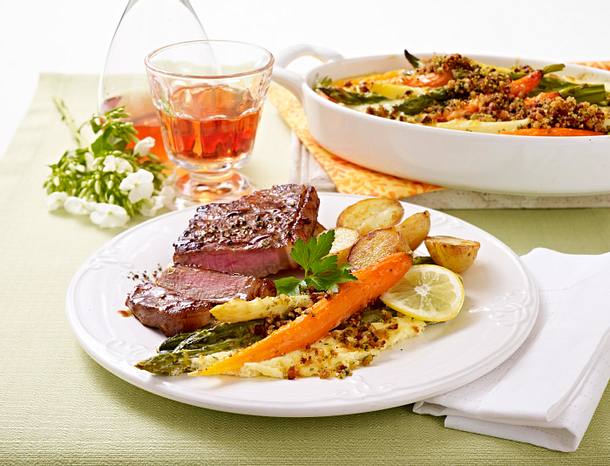 Spargel-Möhren-Gratin zu Rumpsteak Rezept