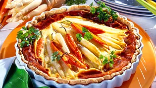 Spargel-Möhren-Quiche Rezept - Foto: LECKER @ Bauer Media Group Spargel-Möhren-Quiche Rezept - Foto: LECKER @ Bauer Media Group