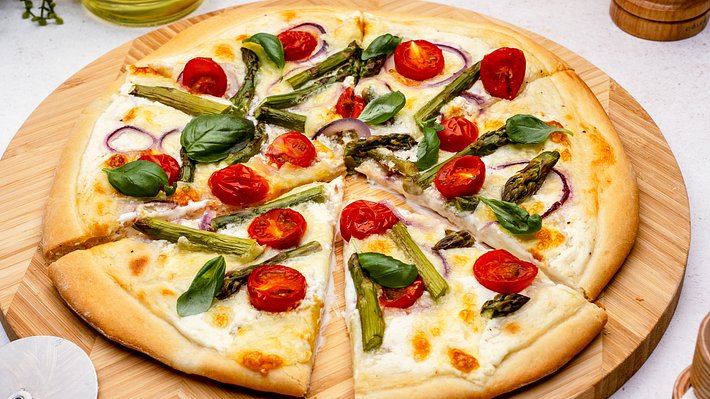 Spargel-Pizza Rezept - Foto: Show Heroes