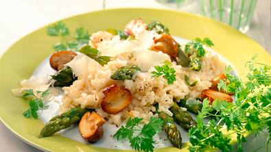 Spargel-Risotto Rezept - Foto: LECKER @ Bauer Media Group