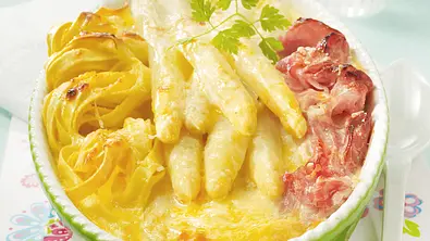 Spargelauflauf mit Schinken Rezept - Foto: LECKER @ Bauer Media Group
