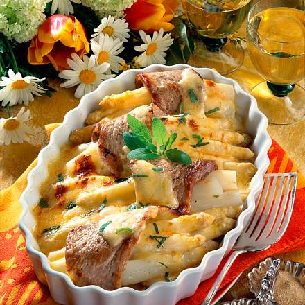 Spargelgratin mit Schweineschnitzel Rezept Spargelgratin mit Schweineschnitzel Rezept