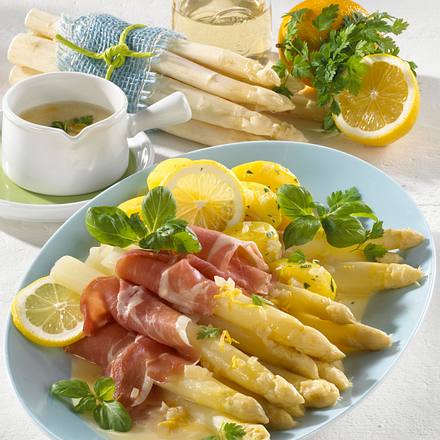 Spargelplatte mit Parmaschinken Rezept Spargelplatte mit Parmaschinken Rezept
