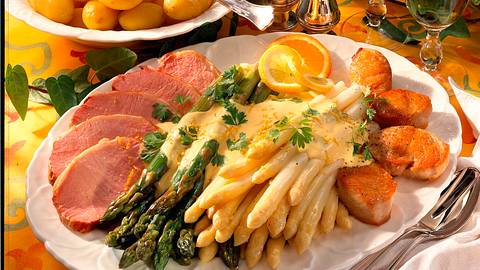 Spargelplatte mit zweierlei Fleisch Rezept - Foto: Neckermann