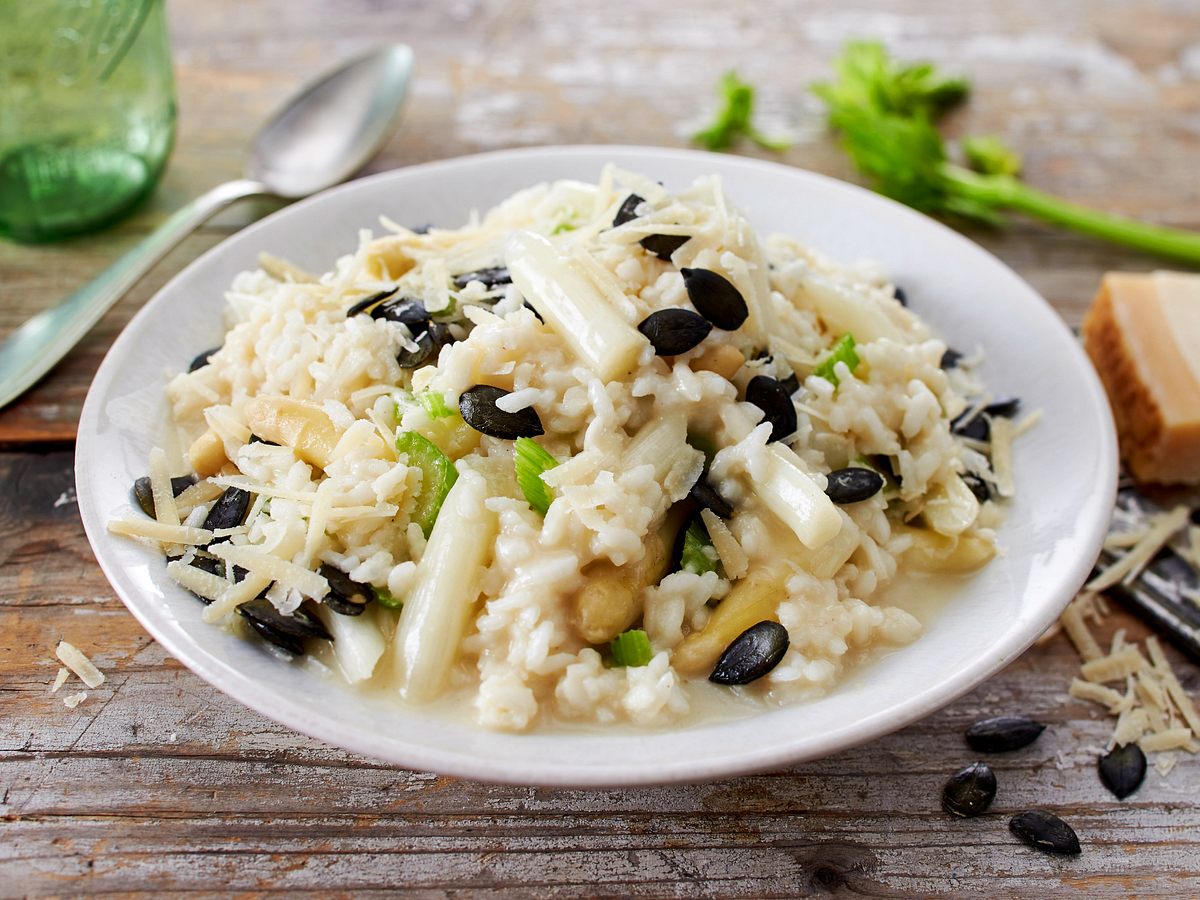 Spargelrisotto mit weißem Spargel