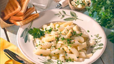 Spargelsalat Rezept - Foto: House of Food / Bauer Food Experts KG