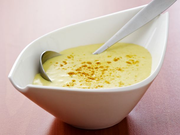 Spargelsoße: Béchamel mit Curry Rezept Spargelsoße: Béchamel mit Curry Rezept