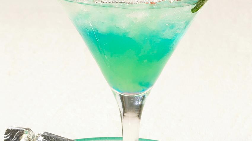 Sparkling Blue (Silvester-Cocktail) Rezept - Foto: House of Food / Bauer Food Experts KG