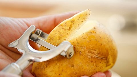 Sparschäler – die besten Modelle im Vergleich - Foto: iStock/GMVozd