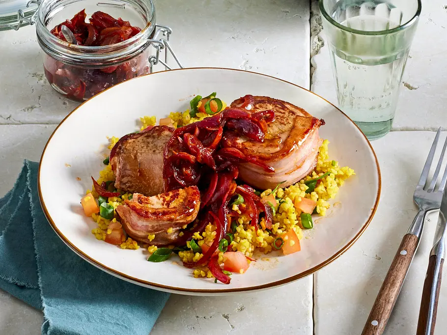 Speck-Medaillons zu Bulgursalat Rezept Speck-Medaillons zu Bulgursalat Rezept