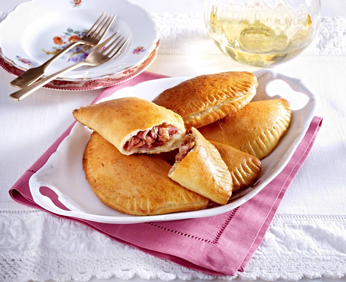 Speck-Piroggen aus Lettland Rezept