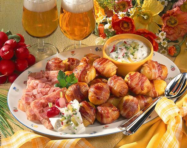 Speckkartoffeln und Sülze mit Quark Rezept