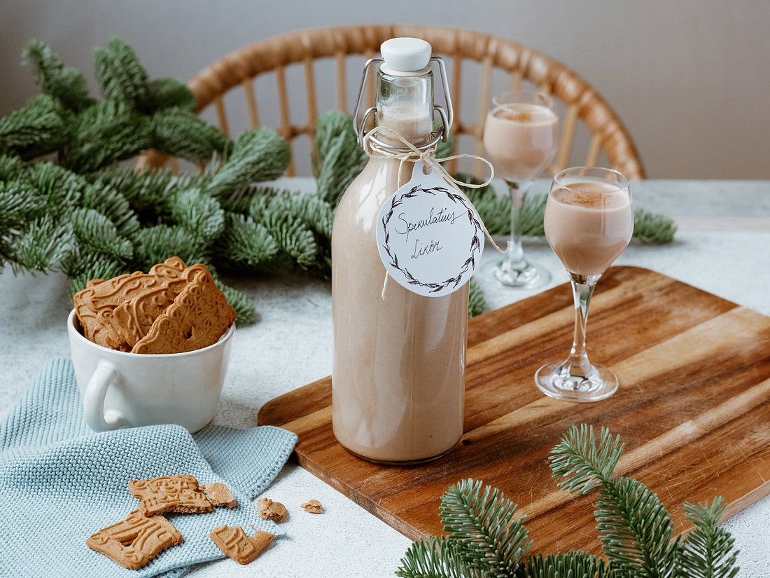 Spekulatius-Likör - Last-Minute-Geschenk zum Selbermachen | LECKER