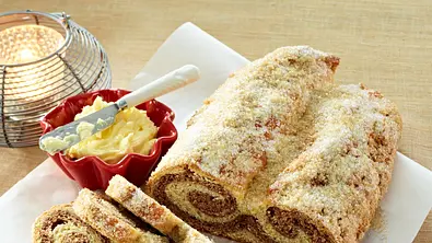 Spekulatius-Schoko-Stollen Rezept - Foto: LECKER @ Bauer Media Group