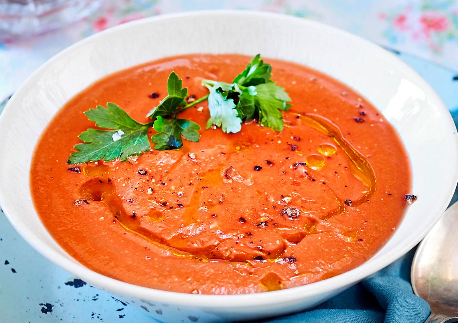 Spicy Gemüse-Gazpacho Rezept | LECKER