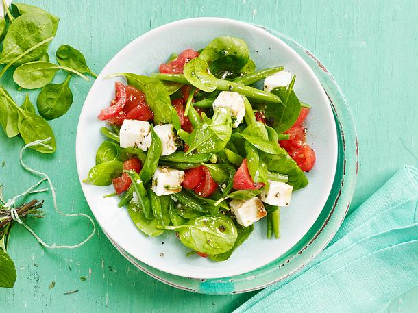 Spinat Bohnen Salat Mit Tomaten Und Schafskase Rezept Lecker