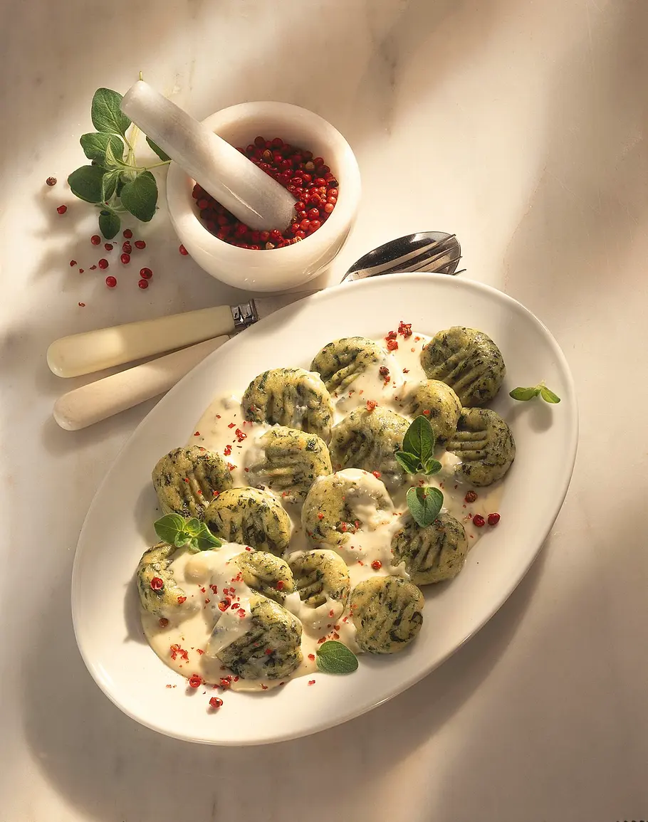 Spinat-Gnocchi mit Gorgonzolasoße Rezept