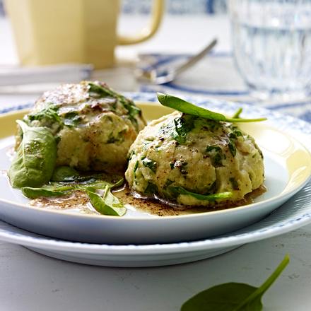 Spinat-Knödel mit Parmesan Rezept Spinat-Knödel mit Parmesan Rezept