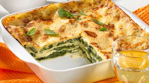 Spinat-Lasagne Rezept - Foto: House of Food / Bauer Food Experts KG