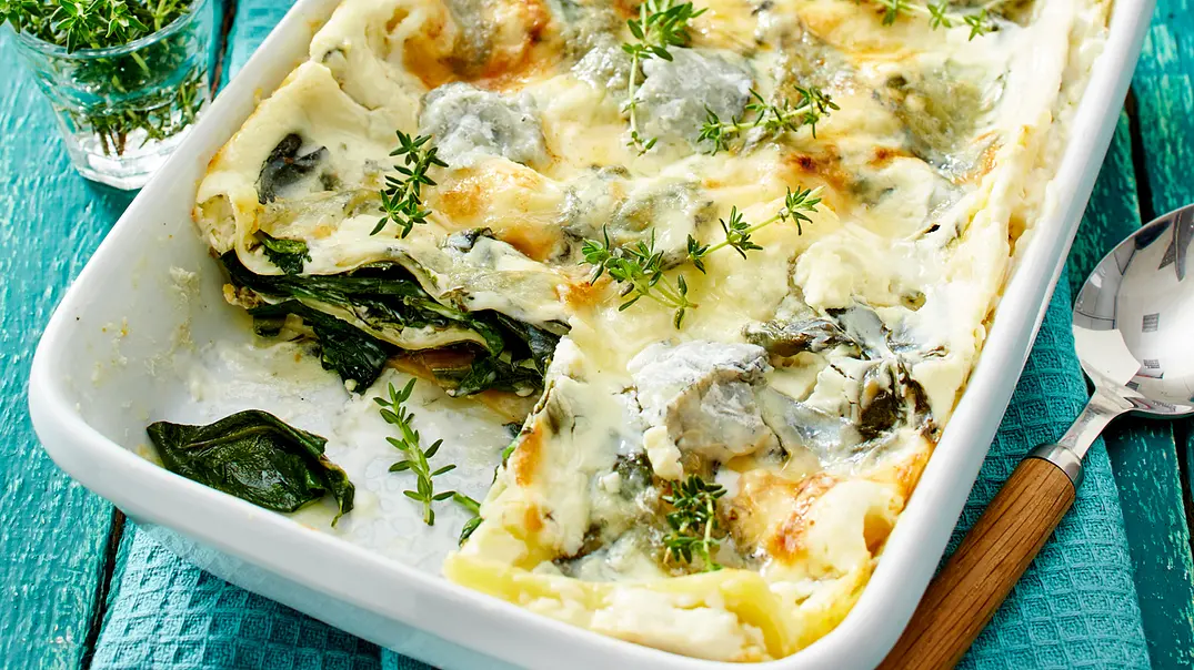 Spinat-Mangold-Ziegenkäse-Lasagne Rezept - Foto: LECKER @ Bauer Media Group Spinat-Mangold-Ziegenkäse-Lasagne Rezept - Foto: LECKER @ Bauer Media Group