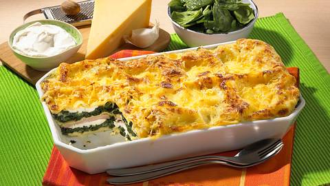 Spinat-Schinken-Lasagne Rezept - Foto: House of Food / Bauer Food Experts KG
