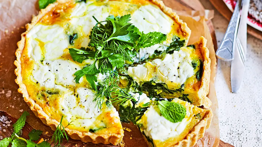 Spinat-Tarte mit Hafer-Mürbeteig Rezept - Foto: Image Professionals Spinat-Tarte mit Hafer-Mürbeteig Rezept - Foto: Image Professionals