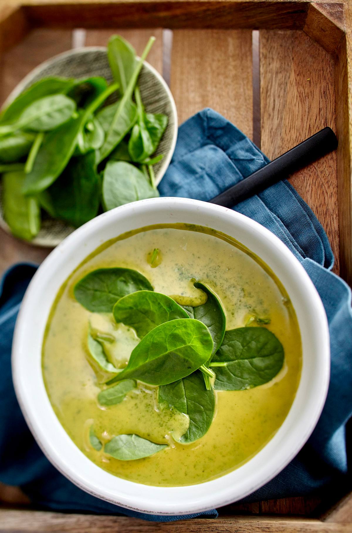 Spinatcremesuppe mit Madras-Curry Rezept | LECKER