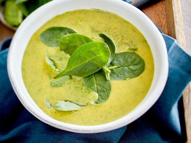 Spinatcremesuppe mit Madras-Curry Rezept Spinatcremesuppe mit Madras-Curry Rezept