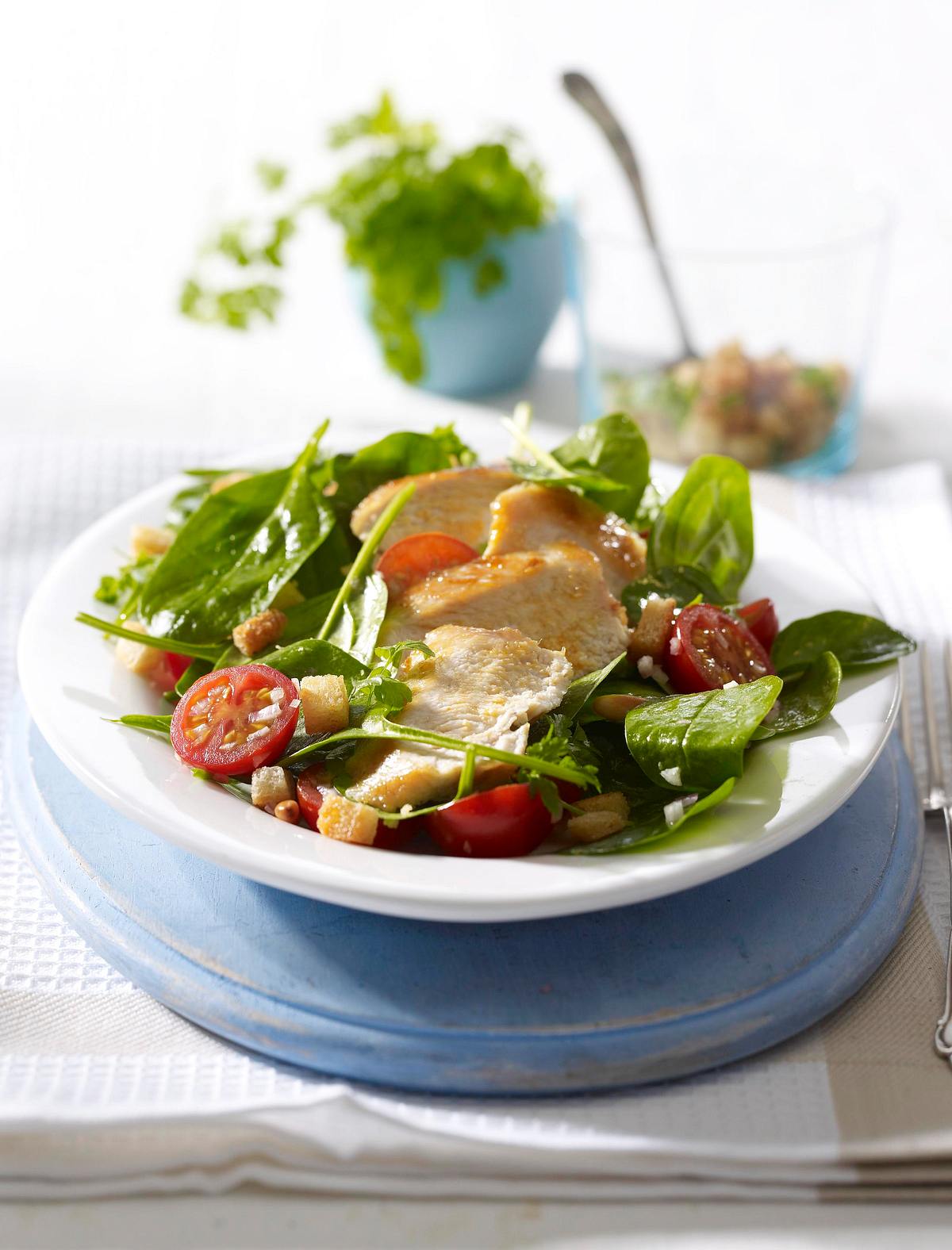 Spinatsalat zu Hähnchenfilet Rezept