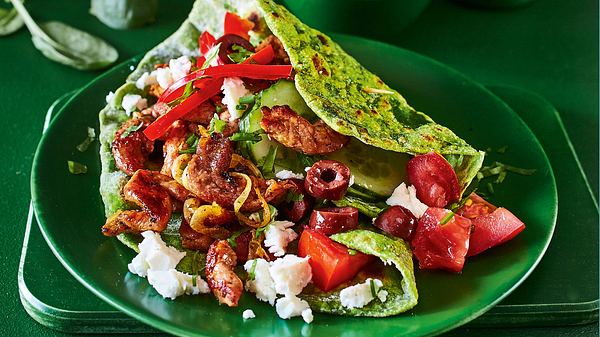 Spinatwraps mit Gyros und Bauernsalat Rezept - Foto: House of Food / Bauer Food Experts KG