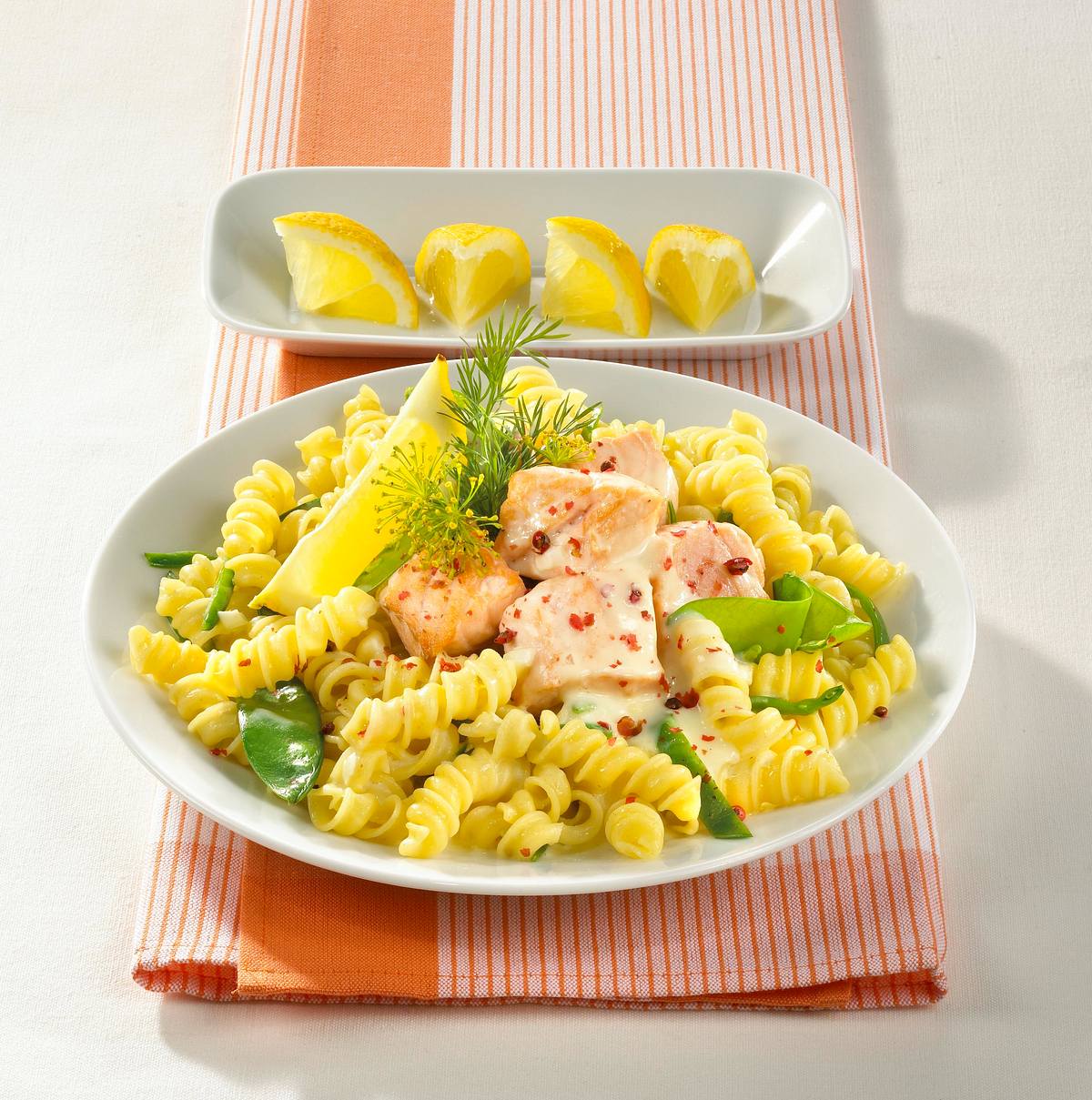 Spiralnudeln mit Lachs-Zitronensoße Rezept