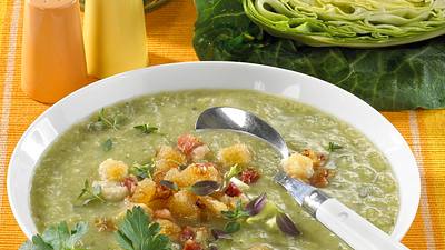 Spitzkohlsuppe Rezept - Foto: Maass