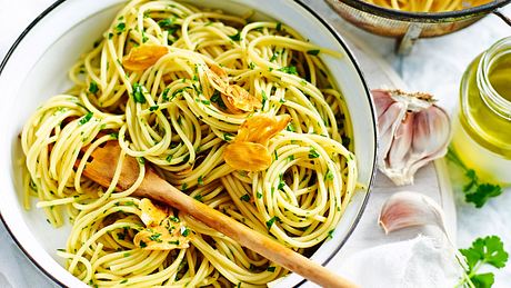 Spontane Spaghetti Aglio e olio Rezept - Foto: House of Food / Bauer Food Experts KG