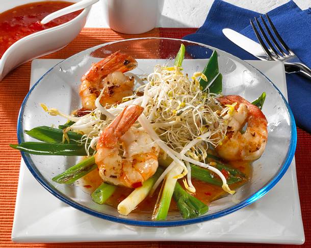 Sprossensalat mit Garnelen Rezept Sprossensalat mit Garnelen Rezept