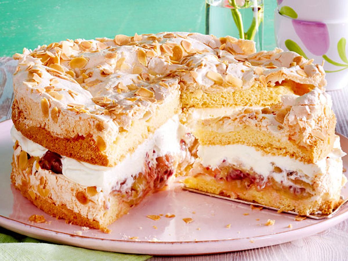 Stachelbeer-Baiser-Torte