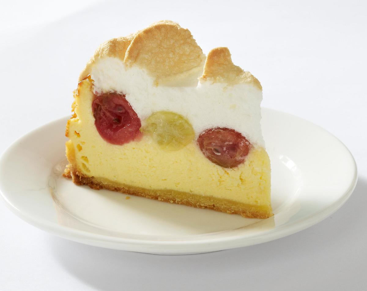 Stachelbeer-Käsekuchen mit Baiserhaube Rezept
