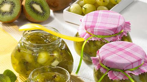 Stachelbeer-Kiwi-Marmelade Rezept - Foto: House of Food / Bauer Food Experts KG