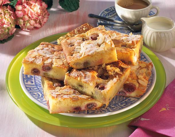 Stachelbeer-Vanille-Schmandkuchen vom Blech Rezept Stachelbeer-Vanille-Schmandkuchen vom Blech Rezept