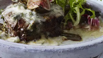 Steak mit Gorgonzolacreme und Feigen Rezept - Foto: LECKER @ Bauer Media Group