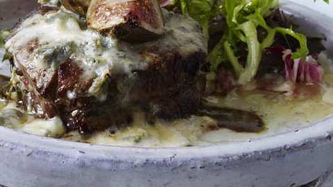 Steak mit Gorgonzolacreme und Feigen Rezept - Foto: House of Food / Bauer Food Experts KG